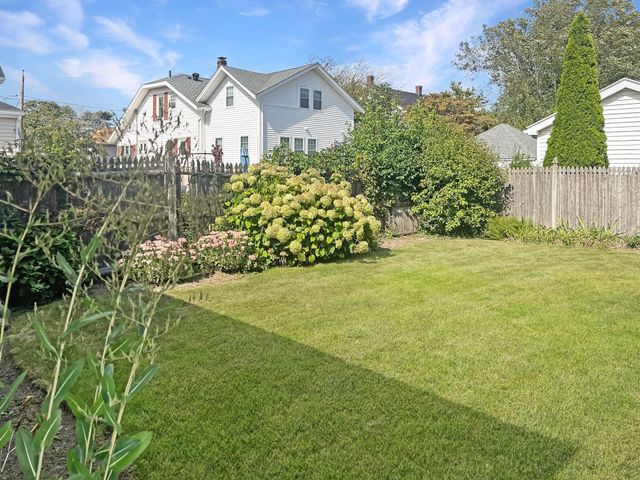 11 Hughes 2, Quincy, MA 02169