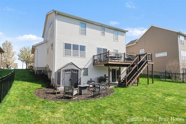 5918 Farmview Drive, Allendale, MI 49401