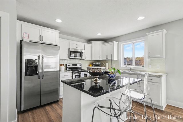 5918 Farmview Drive, Allendale, MI 49401