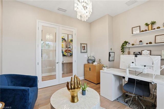 11394 Jacaranda DR, Naples, FL 34120