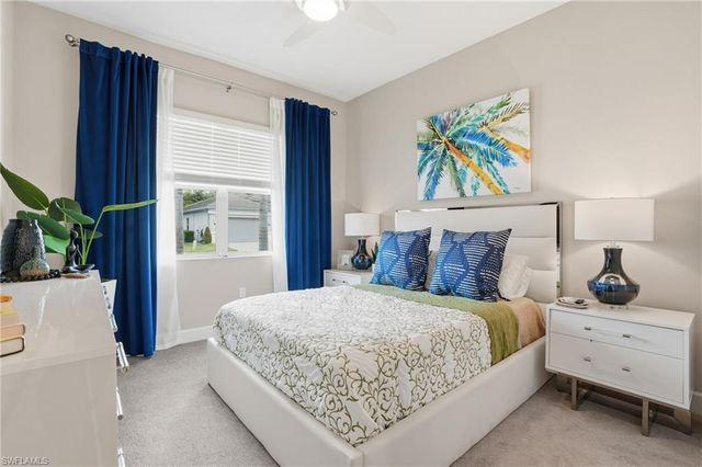 11394 Jacaranda DR, Naples, FL 34120