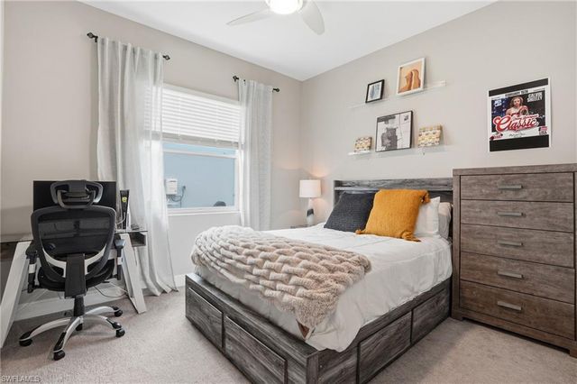 11394 Jacaranda DR, Naples, FL 34120