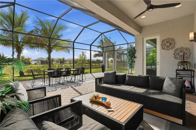 11394 Jacaranda DR, Naples, FL 34120