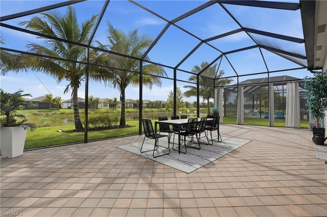 11394 Jacaranda DR, Naples, FL 34120