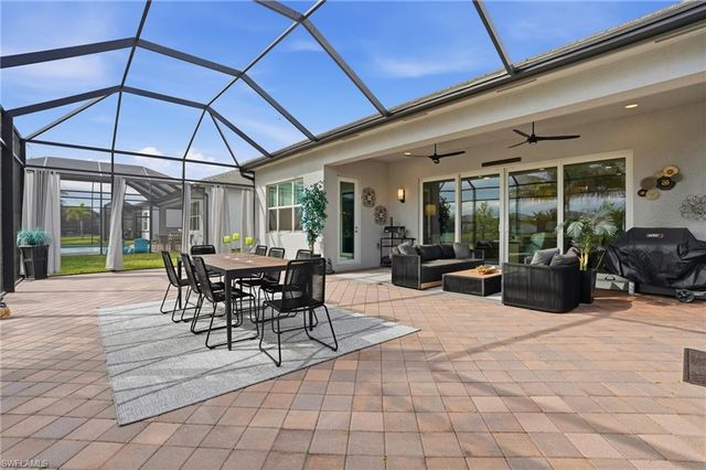 11394 Jacaranda DR, Naples, FL 34120