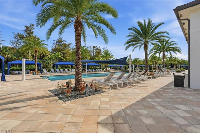 11394 Jacaranda DR, Naples, FL 34120