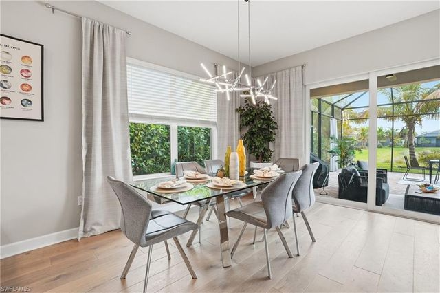 11394 Jacaranda DR, Naples, FL 34120