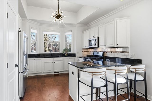 1742 Waterleaf Dr, Franklin Park, PA 15143