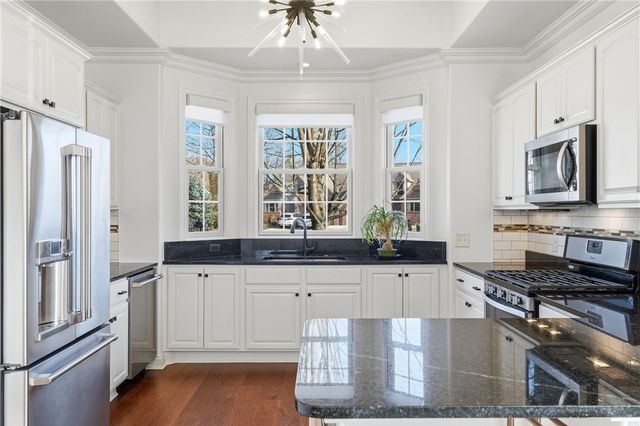 1742 Waterleaf Dr, Franklin Park, PA 15143