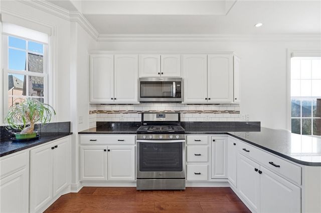 1742 Waterleaf Dr, Franklin Park, PA 15143