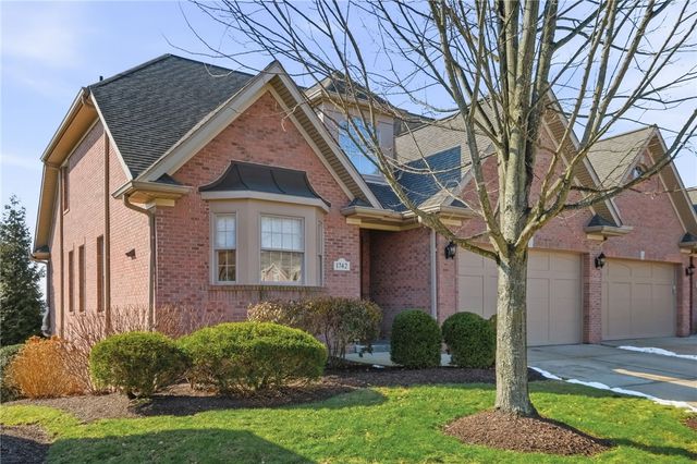 1742 Waterleaf Dr, Franklin Park, PA 15143