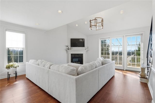 1742 Waterleaf Dr, Franklin Park, PA 15143