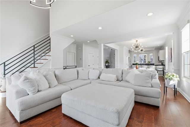 1742 Waterleaf Dr, Franklin Park, PA 15143