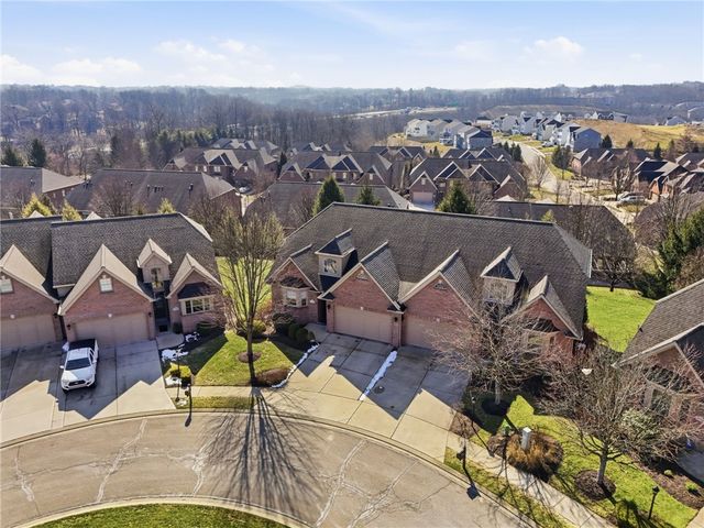 1742 Waterleaf Dr, Franklin Park, PA 15143