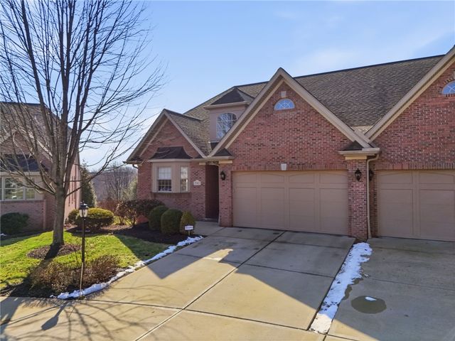 1742 Waterleaf Dr, Franklin Park, PA 15143