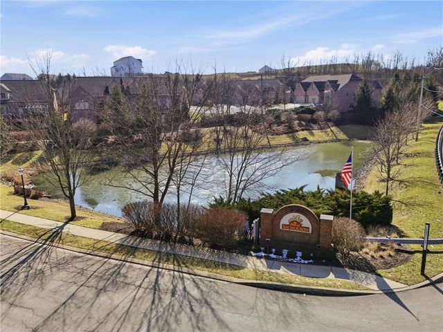 1742 Waterleaf Dr, Franklin Park, PA 15143