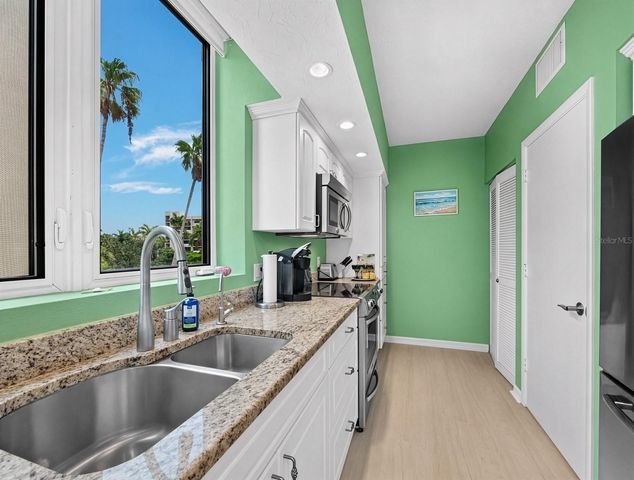 1075 GULF OF MEXICO DRIVE 205, Longboat Key, FL 34228