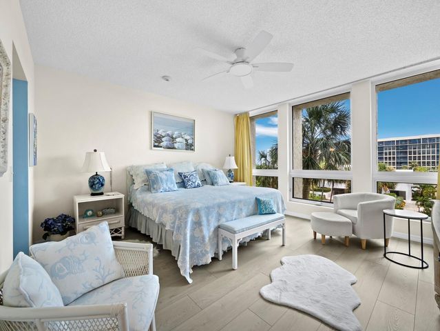 1075 GULF OF MEXICO DRIVE 205, Longboat Key, FL 34228