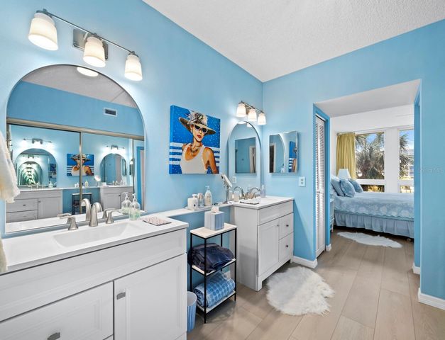 1075 GULF OF MEXICO DRIVE 205, Longboat Key, FL 34228