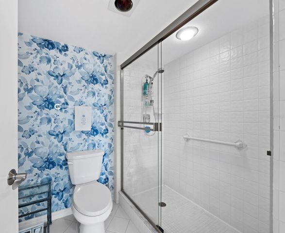 1075 GULF OF MEXICO DRIVE 205, Longboat Key, FL 34228
