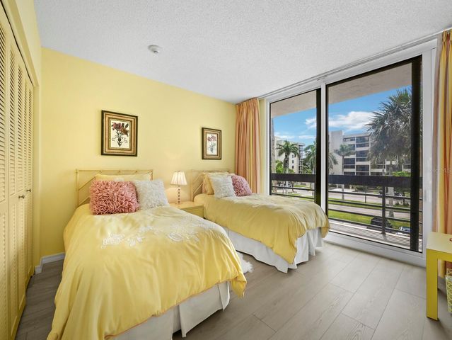 1075 GULF OF MEXICO DRIVE 205, Longboat Key, FL 34228