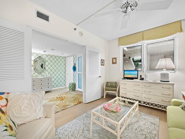 1075 GULF OF MEXICO DRIVE 205, Longboat Key, FL 34228