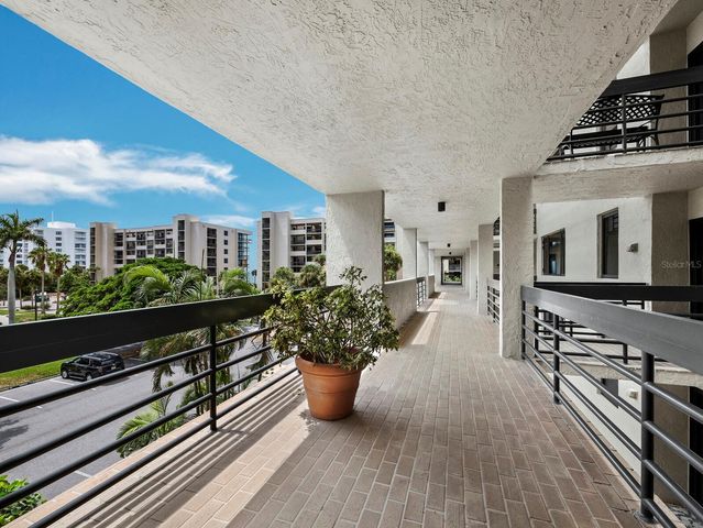 1075 GULF OF MEXICO DRIVE 205, Longboat Key, FL 34228