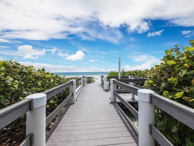 1075 GULF OF MEXICO DRIVE 205, Longboat Key, FL 34228