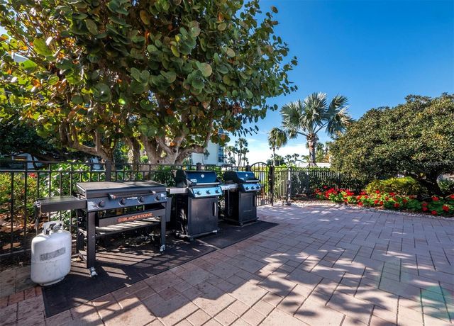 1075 GULF OF MEXICO DRIVE 205, Longboat Key, FL 34228