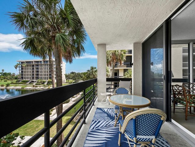 1075 GULF OF MEXICO DRIVE 205, Longboat Key, FL 34228