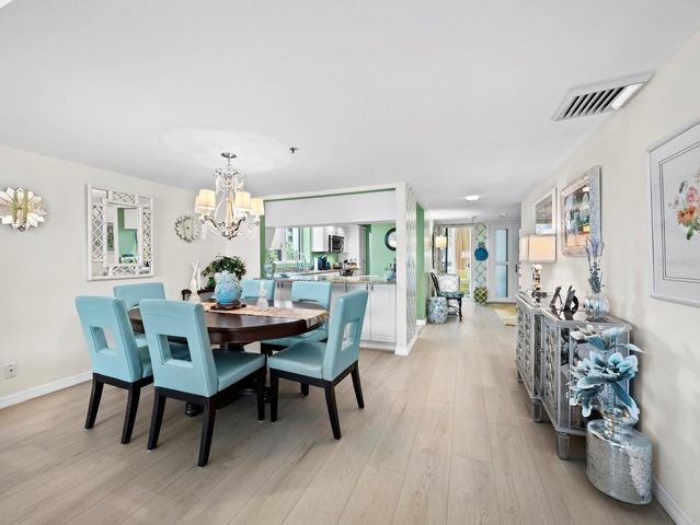 1075 GULF OF MEXICO DRIVE 205, Longboat Key, FL 34228