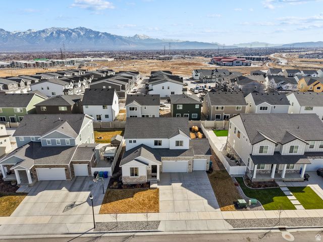 6073 W ESKER TERRACE LN, West Jordan, UT 84081