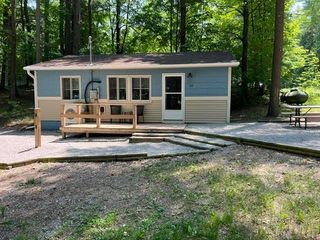 2341 Lakeview Avenue, East Bay Twp, MI 49696