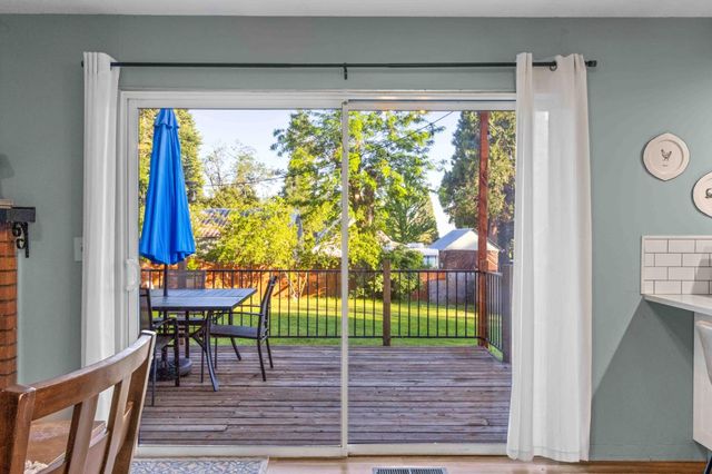 24662 Harrison St, Foresthill, CA 95631