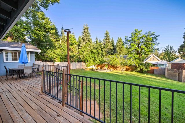 24662 Harrison St, Foresthill, CA 95631