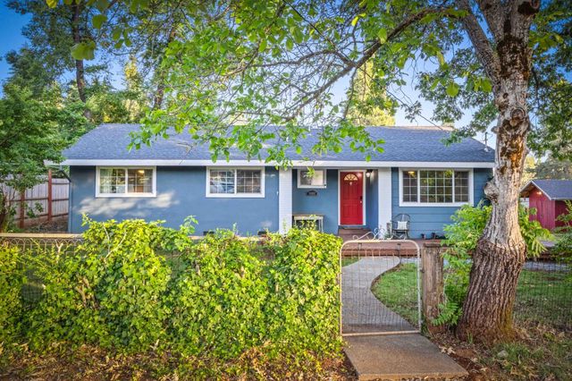 24662 Harrison St, Foresthill, CA 95631