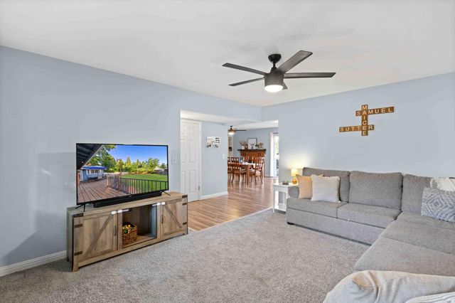 24662 Harrison St, Foresthill, CA 95631