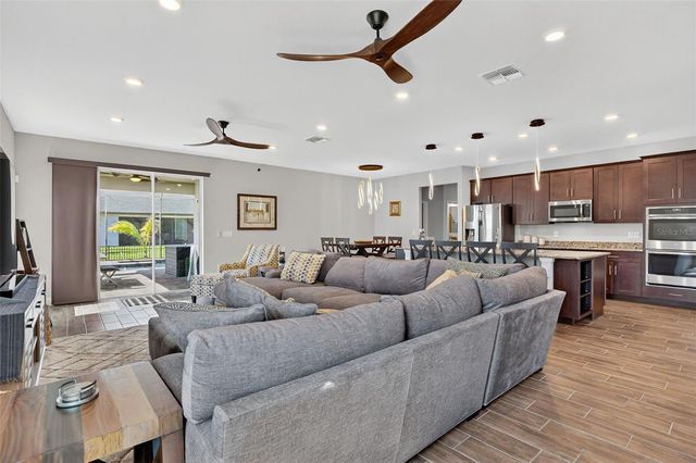 1522 NW 38TH AVENUE, Cape Coral, FL 33993