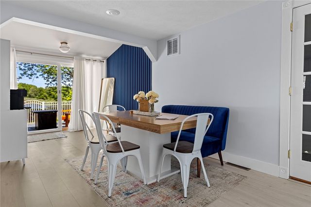 11 N Shore Street, Warwick, RI 02889