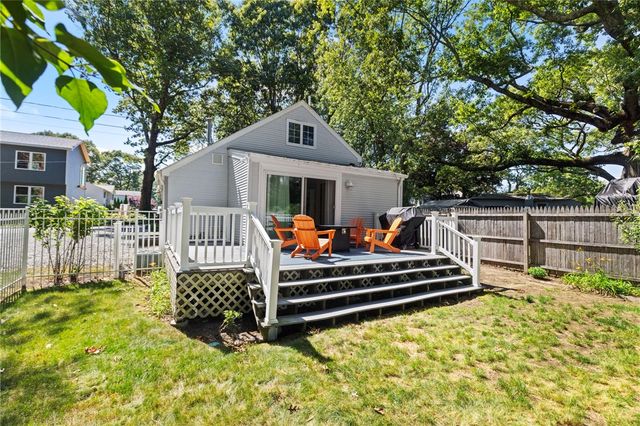 11 N Shore Street, Warwick, RI 02889