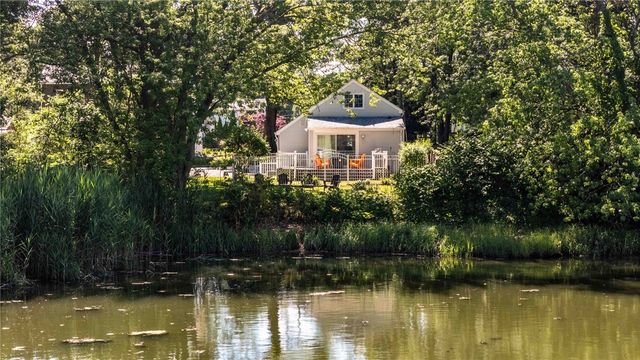 11 N Shore Street, Warwick, RI 02889