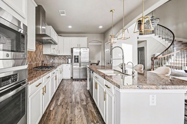 9735 Clear Diamond Drive, Rosharon, TX 77583