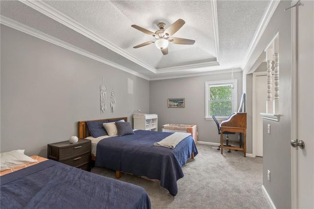 8019 N Brooklyn Avenue, Kansas City, MO 64118