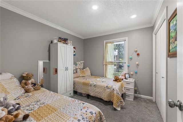 8019 N Brooklyn Avenue, Kansas City, MO 64118