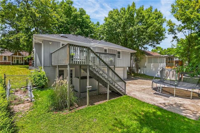8019 N Brooklyn Avenue, Kansas City, MO 64118