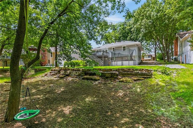 8019 N Brooklyn Avenue, Kansas City, MO 64118
