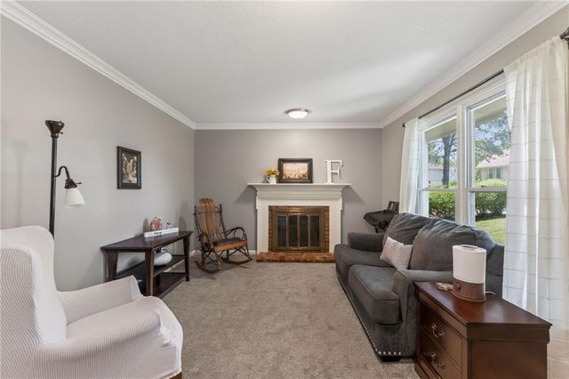 8019 N Brooklyn Avenue, Kansas City, MO 64118