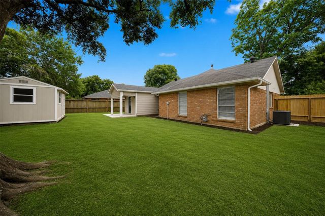 16310 Emberwood Drive, Houston, TX 77070