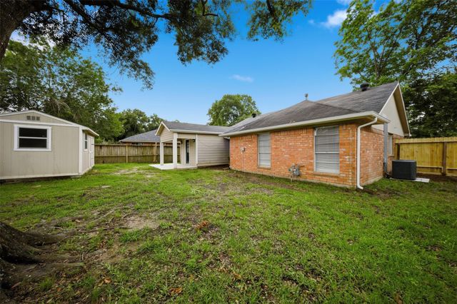 16310 Emberwood Drive, Houston, TX 77070