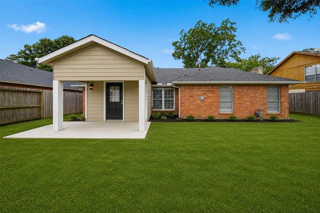 16310 Emberwood Drive, Houston, TX 77070